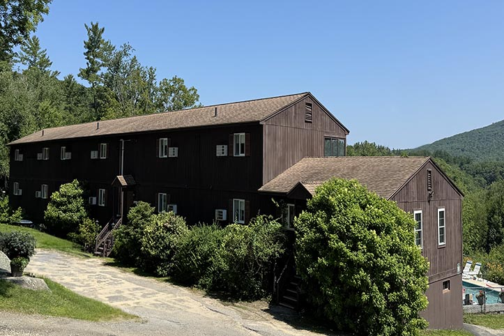 Outside view of Trailsend